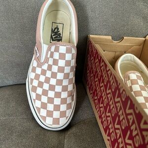 Classic slip on in color mahogany rose size 7 gently used